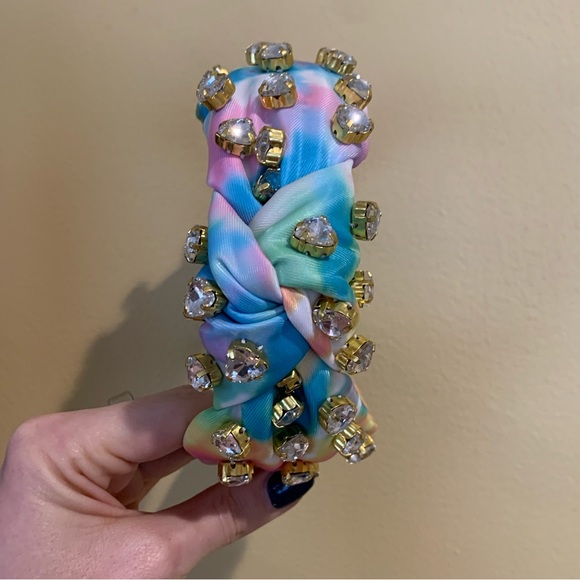 Stoney Clover x Lele Sadoughi Crystal Hearts Headband - Picture 4 of 8